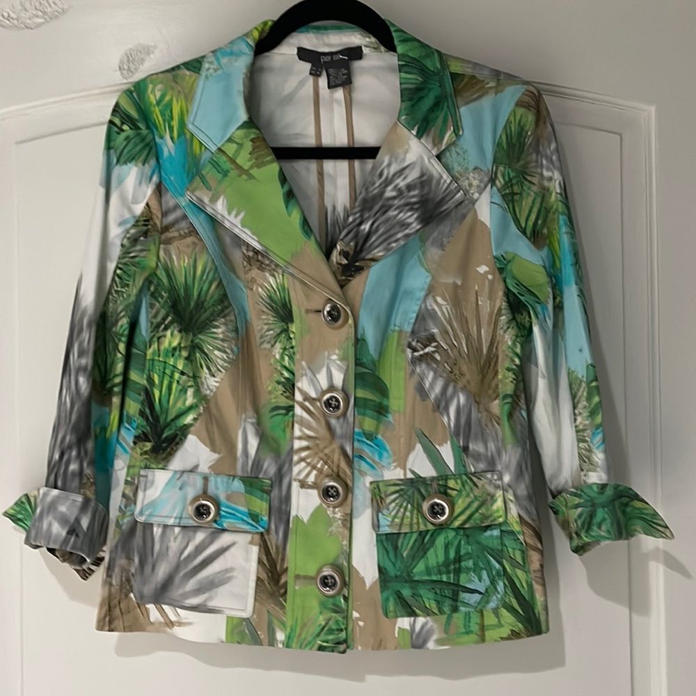 Perse tropical jacket with great large buttons